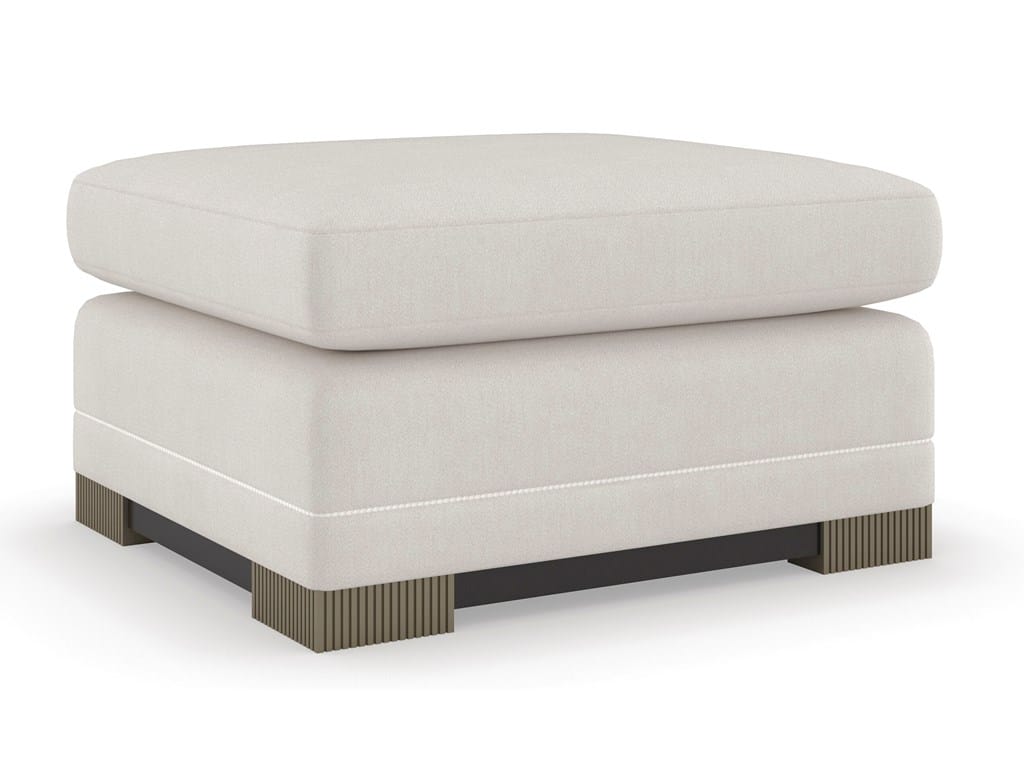 Caracole UPH-021-041-A Caracole Classic Ottoman