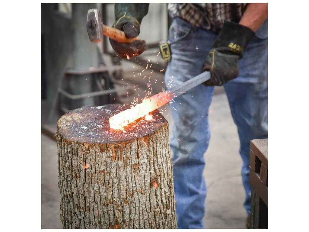 Charleston Forge 7514 Omega Round End Table Charleston Forge 7514 Omega Round End Table