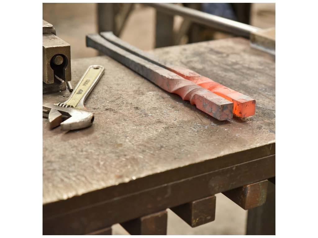 Charleston Forge 7513 Omega Square End Table Charleston Forge 7513 Omega Square End Table