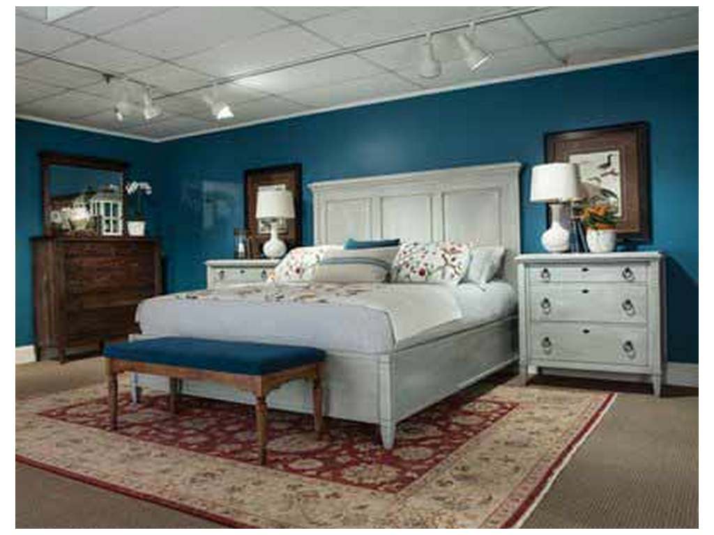 Durham Furniture 145-124 Springville Queen Panel Bed