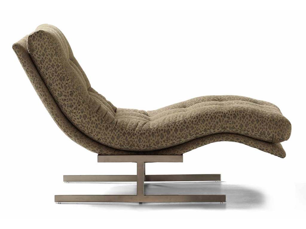 Jessica Charles 323  Hug Chaise