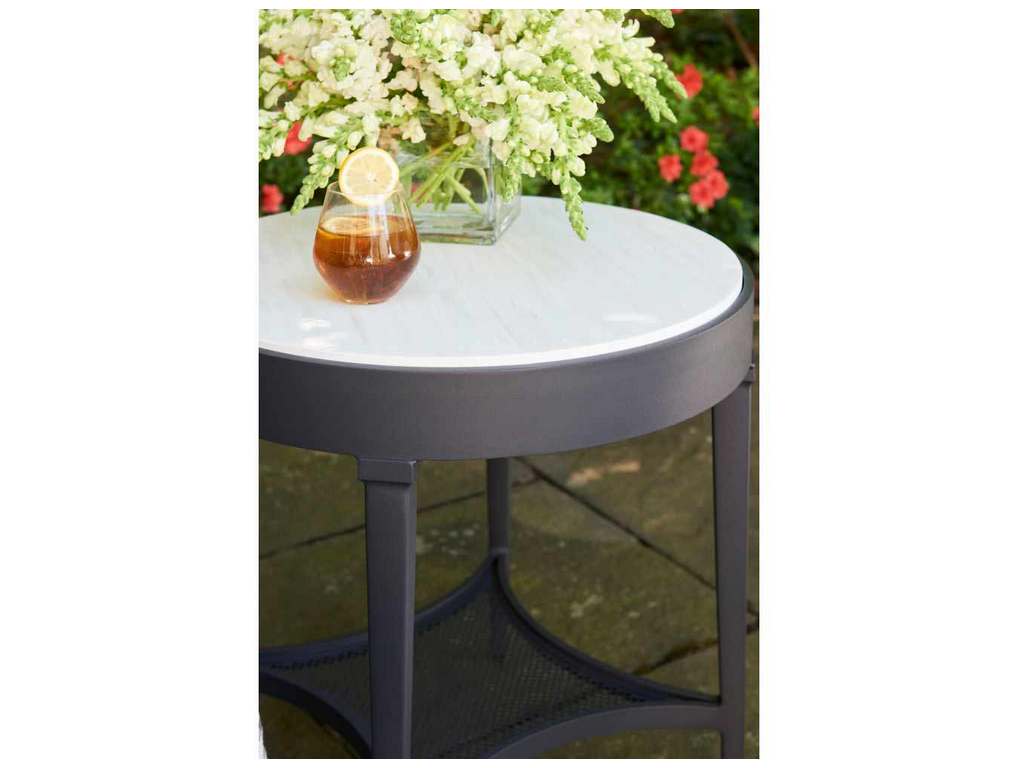 Lane Venture 9231-22 Winterthur Round End Table Lane Venture 9231-22 Winterthur Round End Table