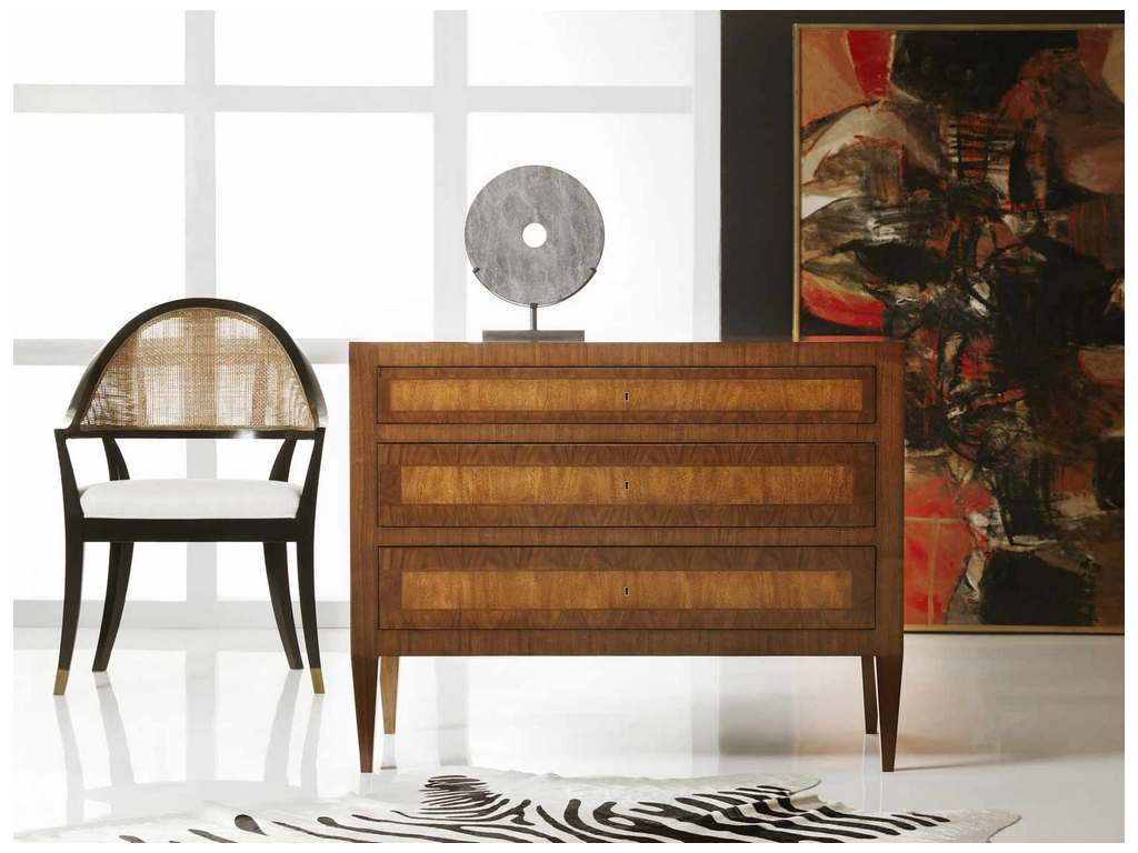 Modern History MH1037F01  Verona Chest