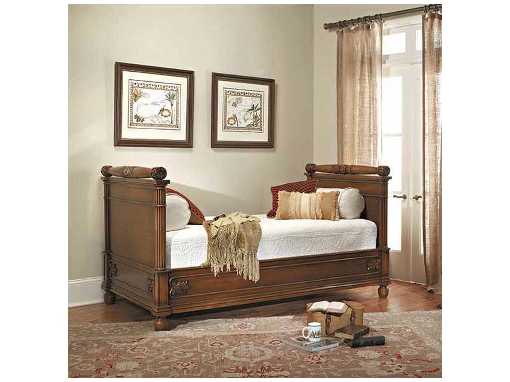 Old Biscayne Designs   Coretta Daybed