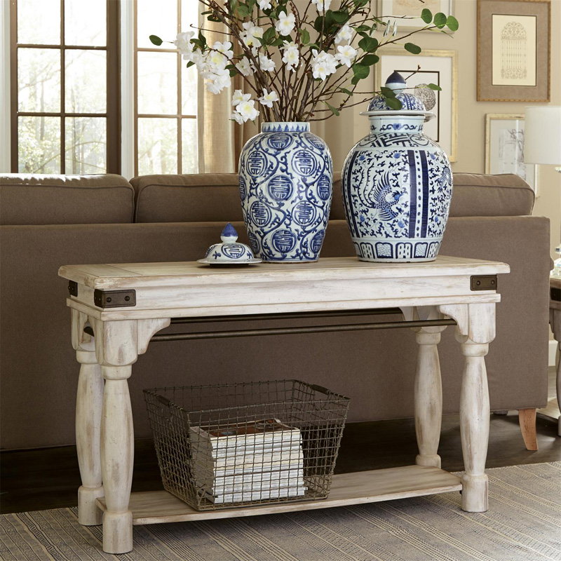 Riverside 27315 Regan Sofa Table