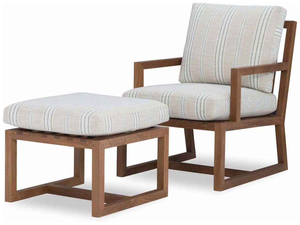 Wesley Hall 2537  Rue Chair