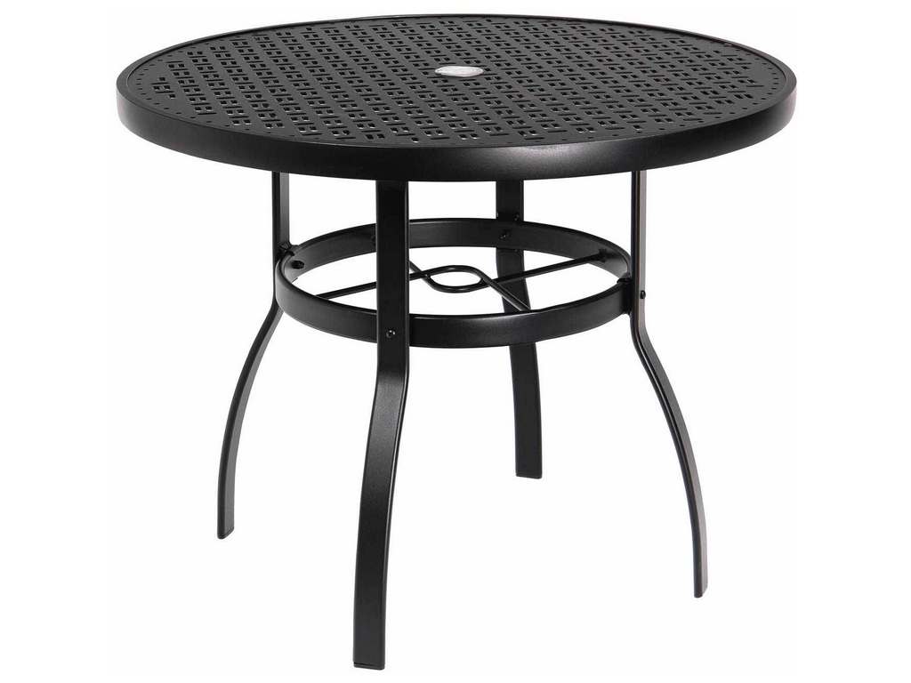 Woodard 826636WL  Deluxe 36 inch Round Dining Table with Lattice Top