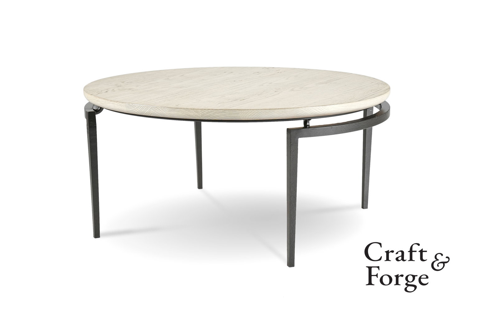 Charleston Forge 7041 Armory 36” Round Cocktail Table