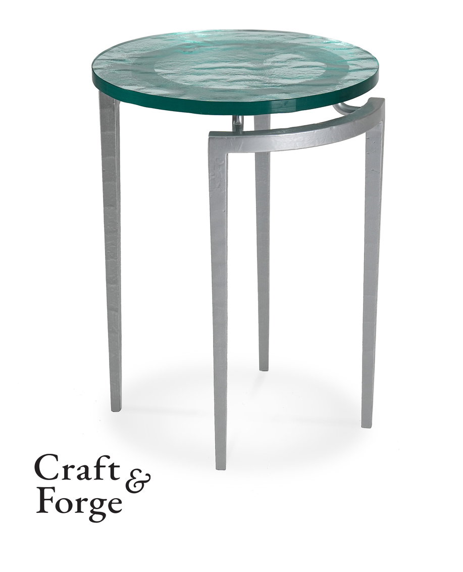 Charleston Forge 7052 Armory Round Drink Table