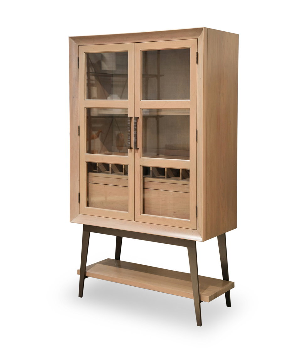 Charleston Forge MD3300 Keys Bar Cabinet