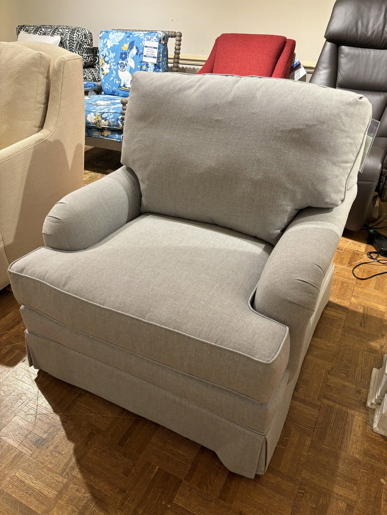 Kincaid 765-84T Idol Living Room Chair