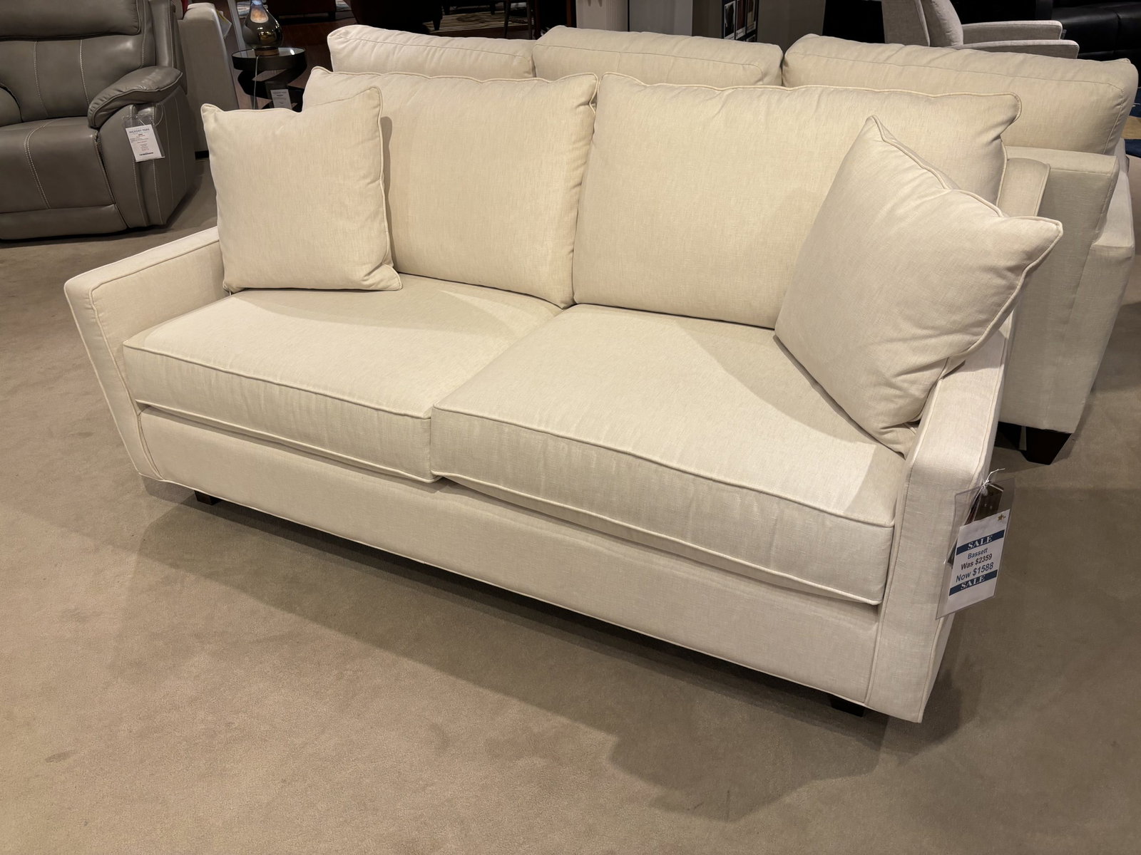 Bassett C000-52SF Studio Sofa