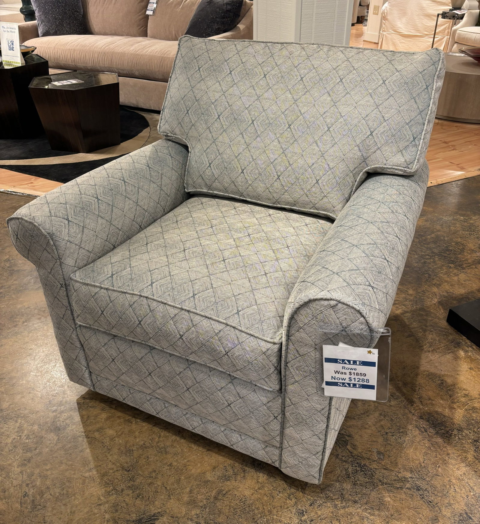 Rowe BR200-B-016 Transitional Swivel Chair