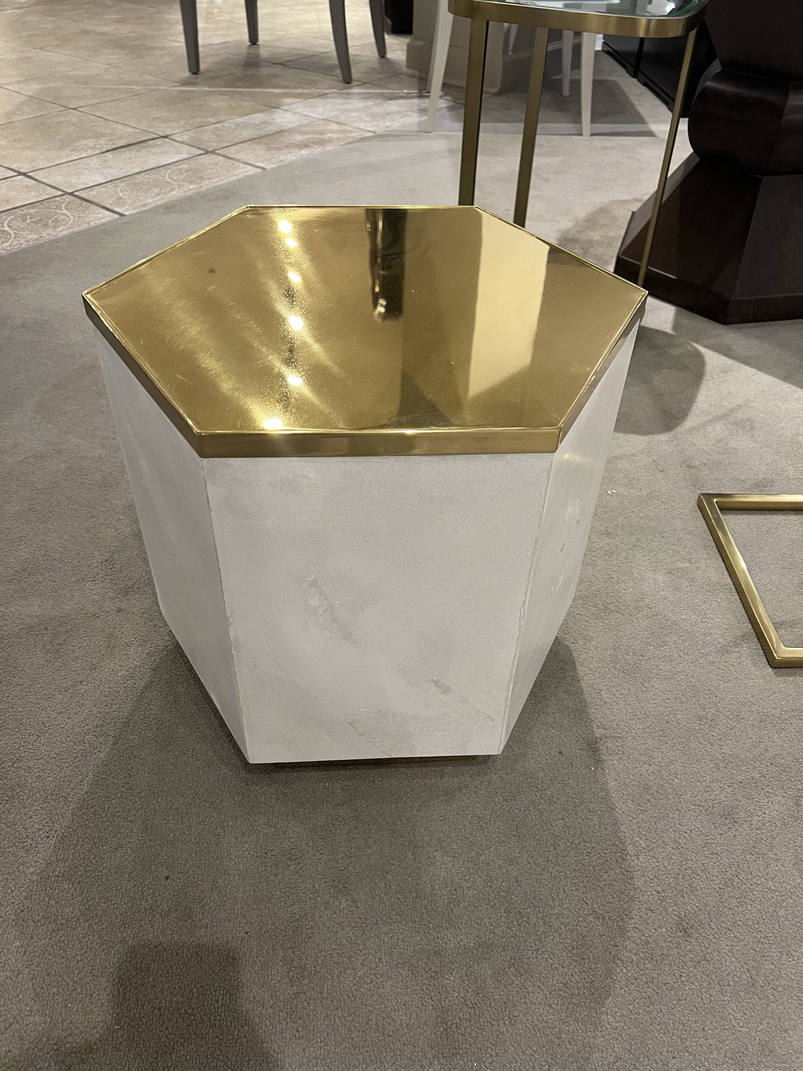 Century SF5800 Claren Bunching Table