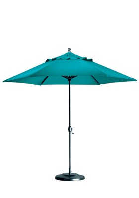 Tropitone Furniture PO095CS Portofino, Octagon 9.5′ Crank Lift Umbrella