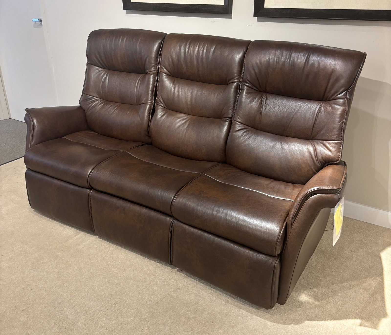 IMG WMS3993551 Chelsea Sofa IMG WMS3993551 Chelsea Sofa