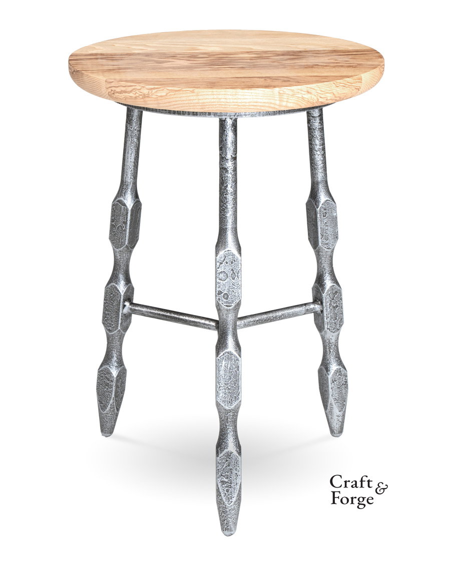Charleston Forge 7362 Windsor Round Drink Table