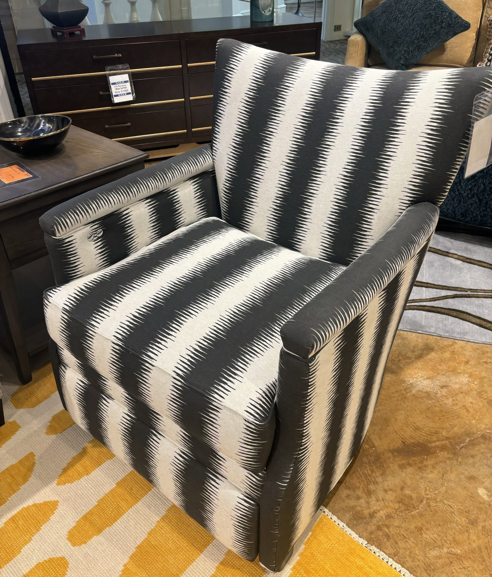 Parker Southern 1925FR Clevie Chair with Footrest Parker Southern 1925FR Clevie Chair with Footrest