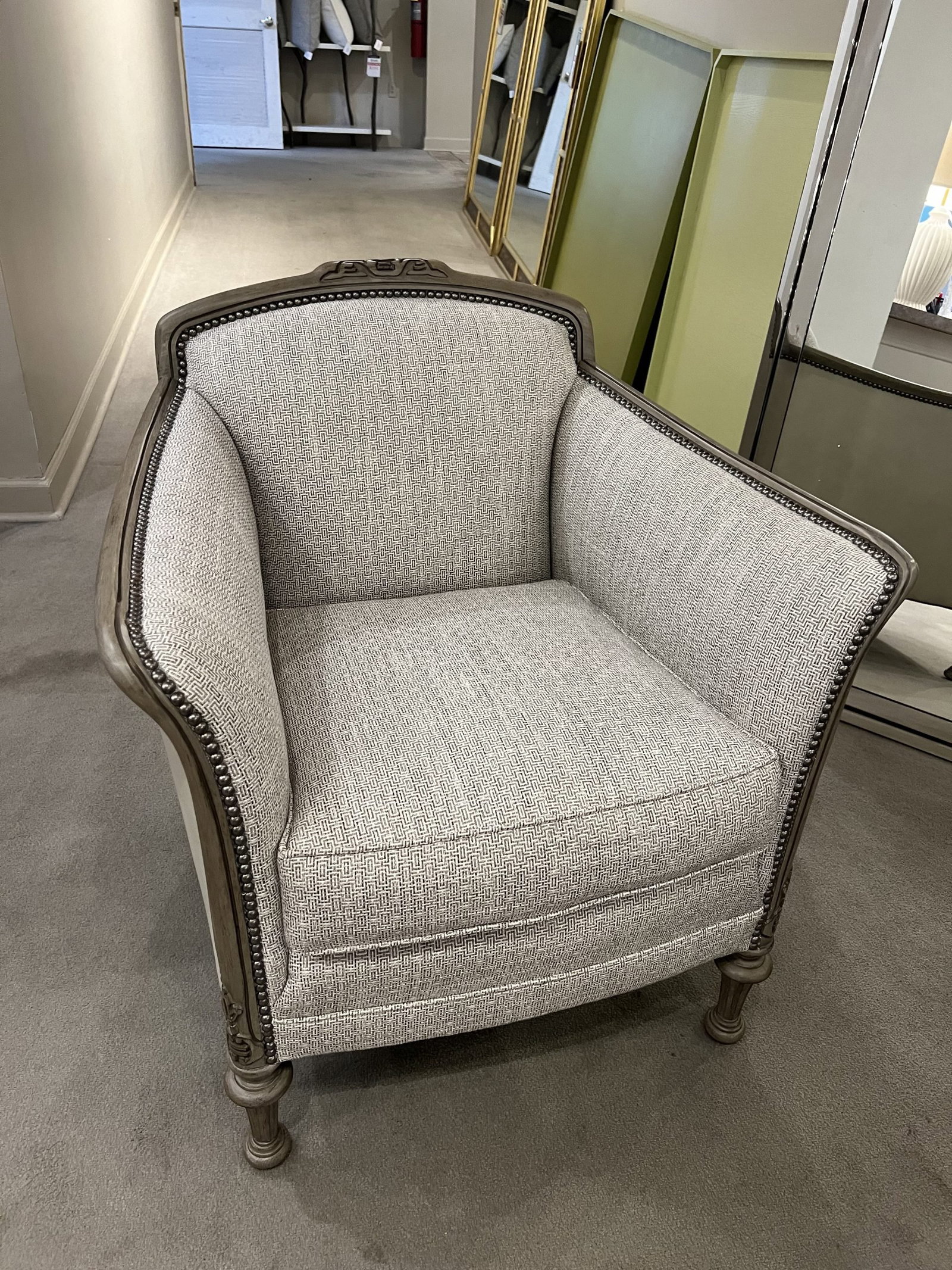 Century LR-C1022-6/230 Ludon Chair