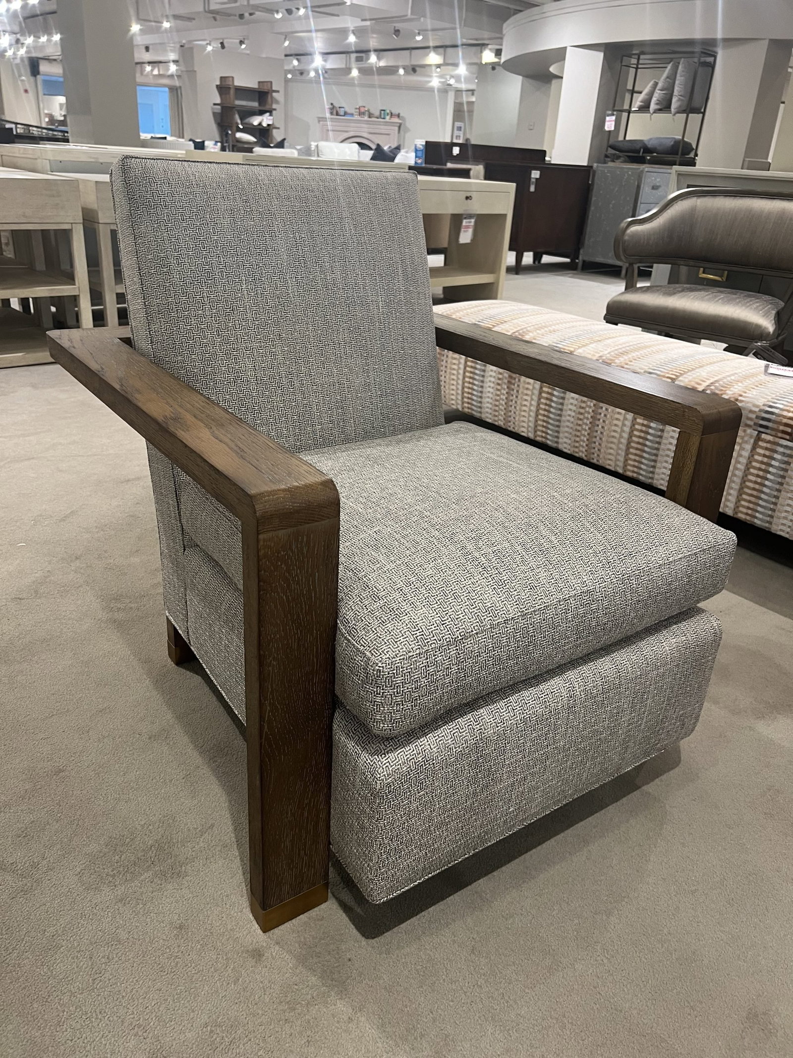 Century 11-2142/20 Otto Chair