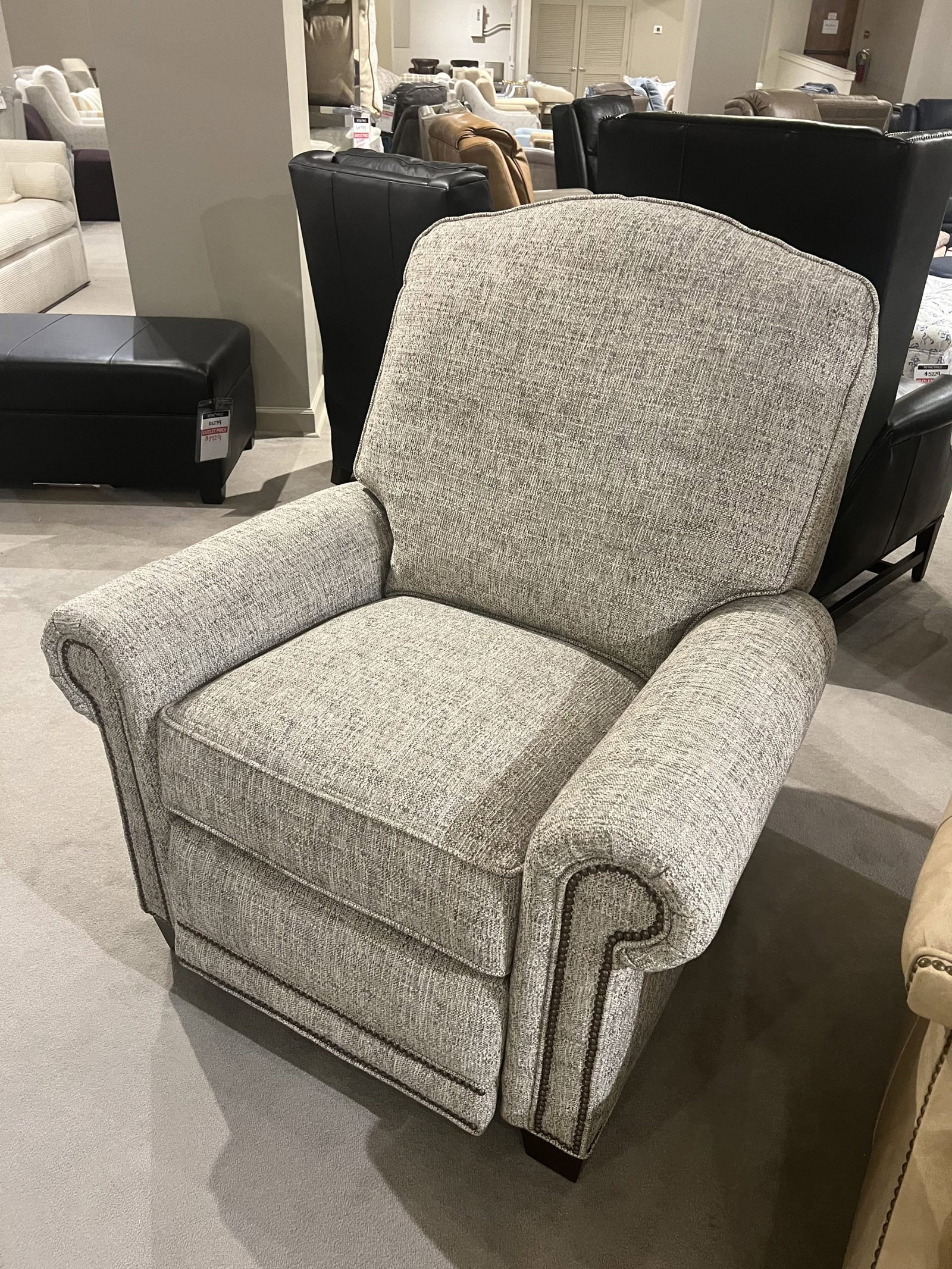 Century LRC1020-6EM/130 Larsen Electric Recliner