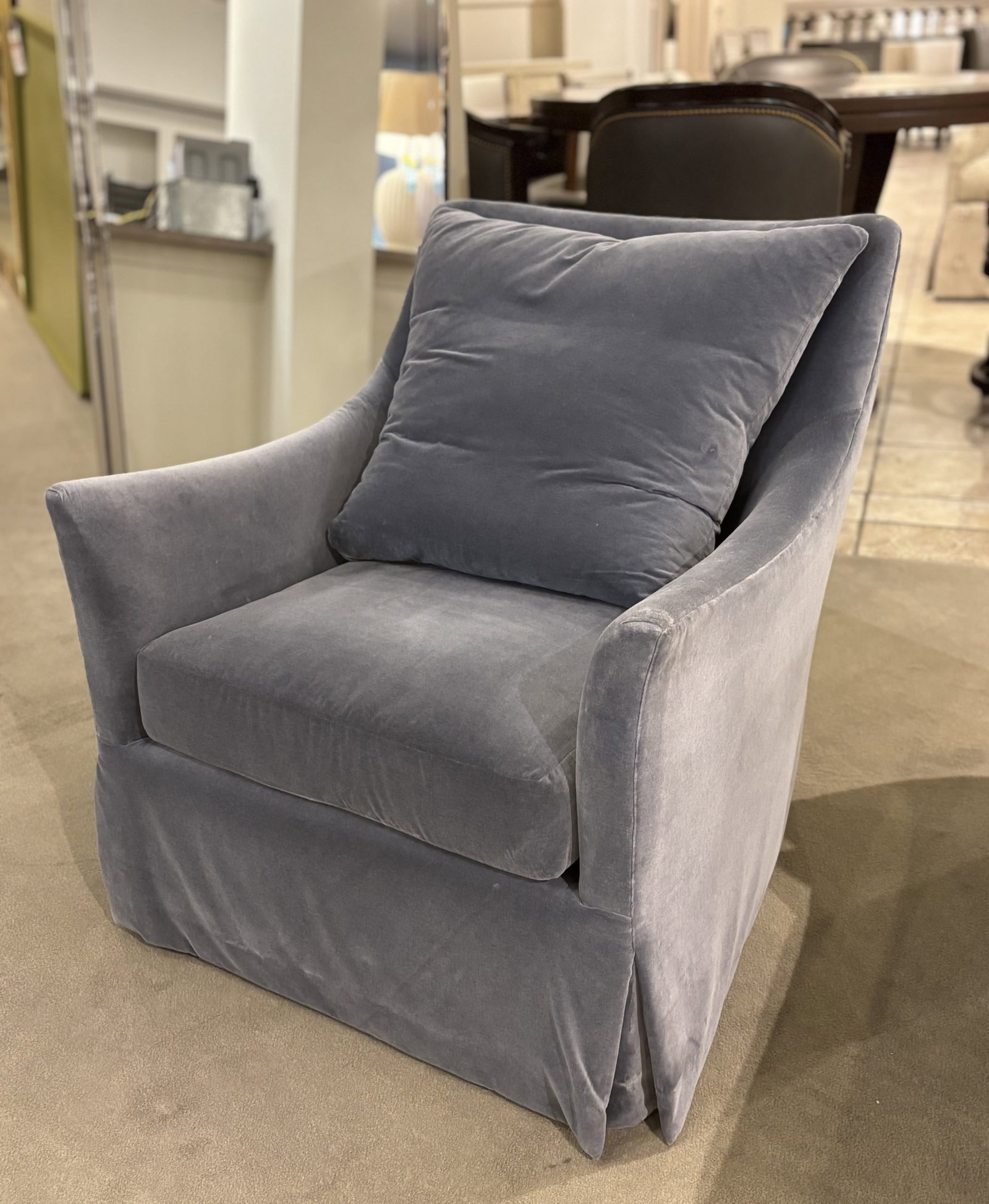 Hickory Chair HC9509-SW/70 Jules Swivel Chair