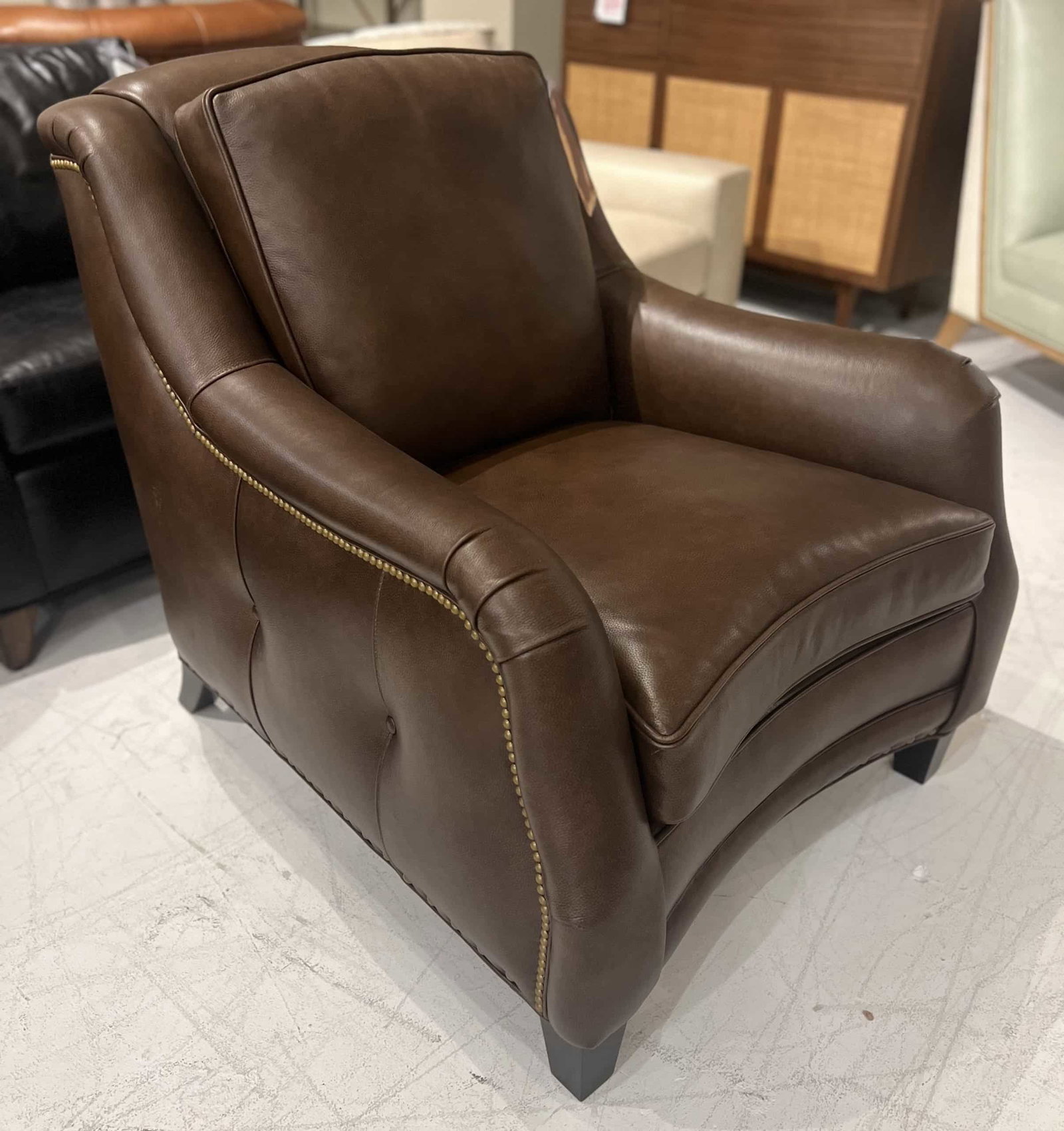 Hancock and Moore 6542-1/169 Redford Chair