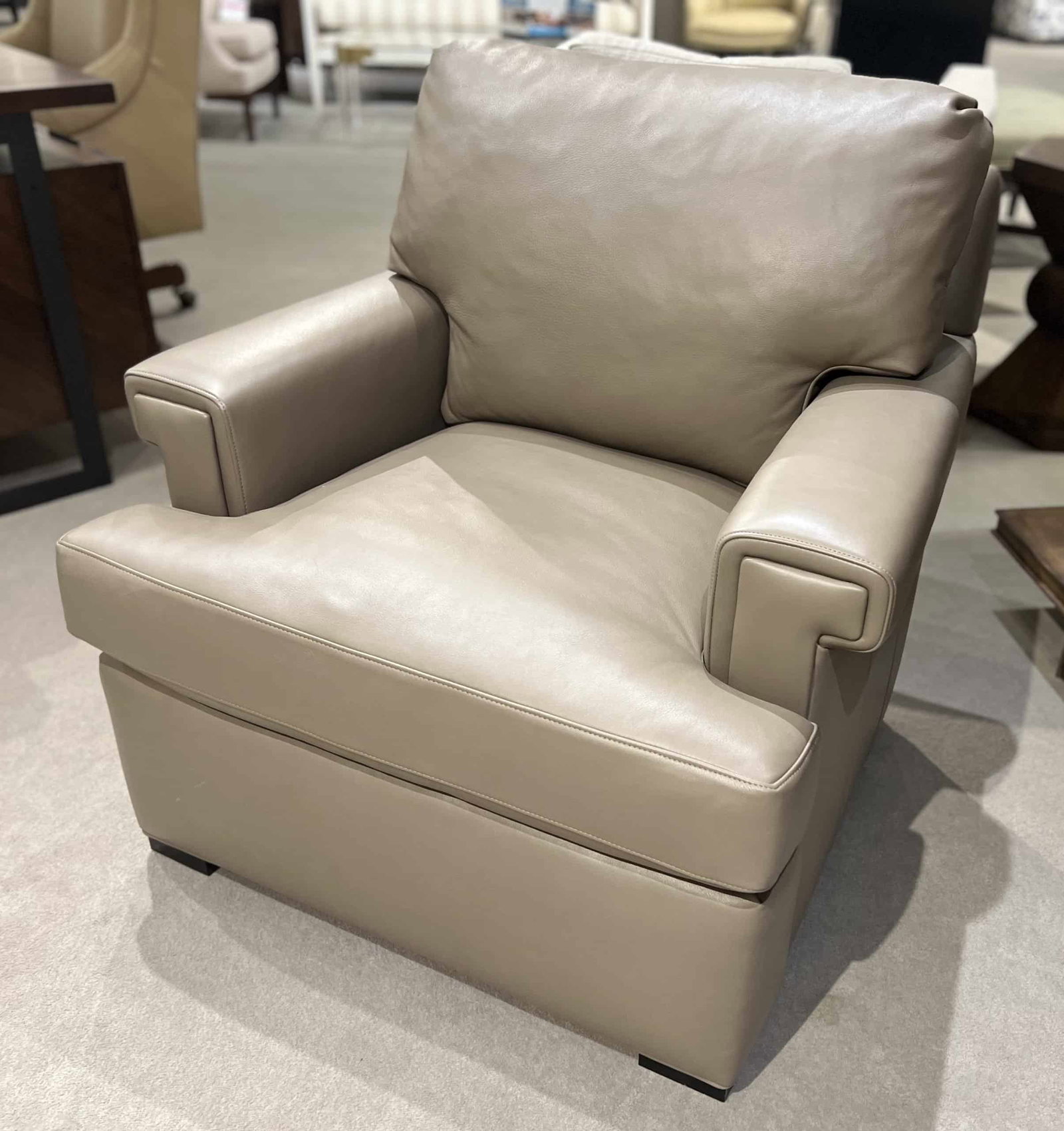 Hancock and Moore Y2Y01SKTKTSB/137 Your Way 2 Modern Chair