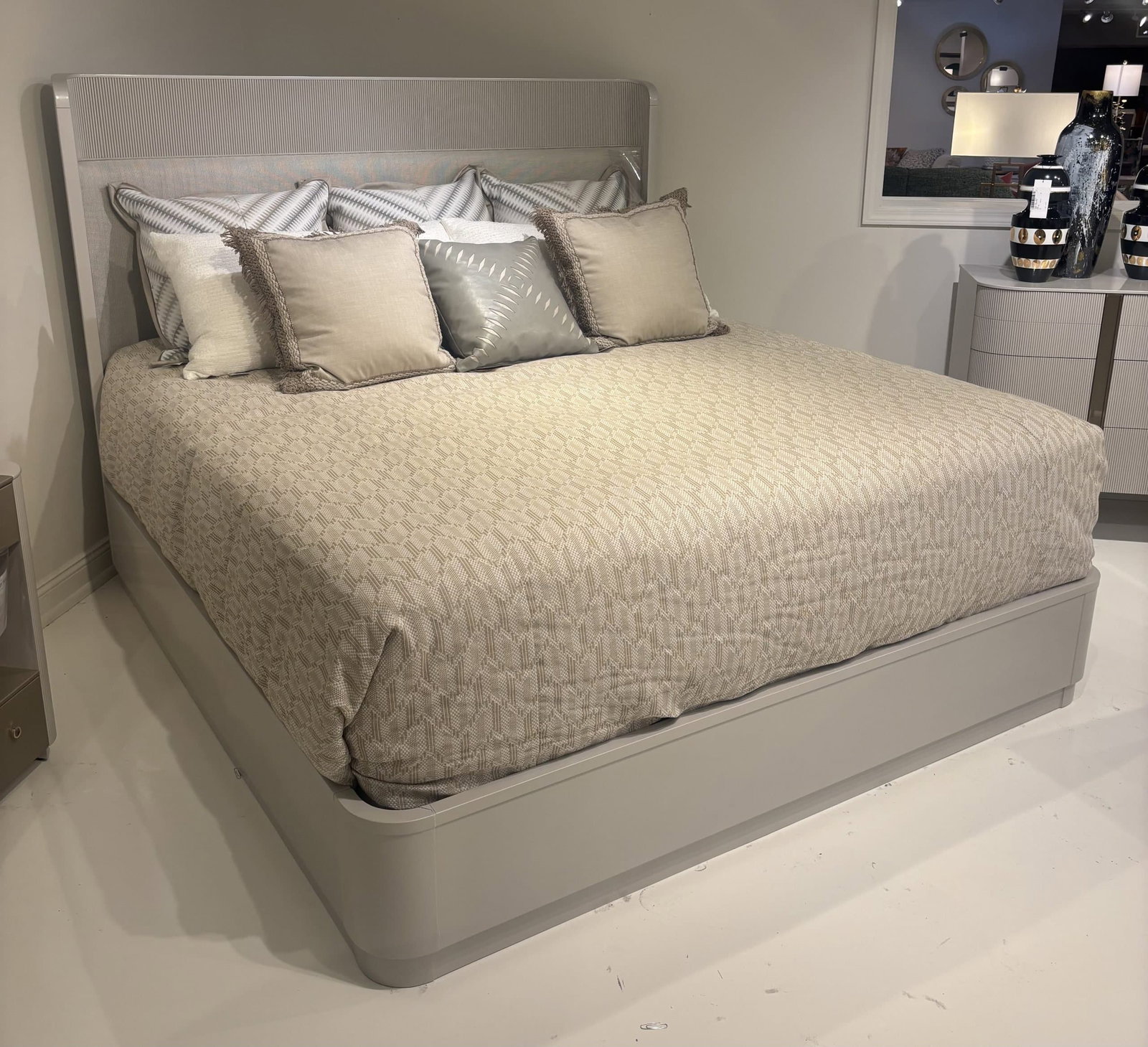 Caracole CLA-019-121 True Love Bedroom Group Caracole CLA-019-121 True Love Bedroom Group