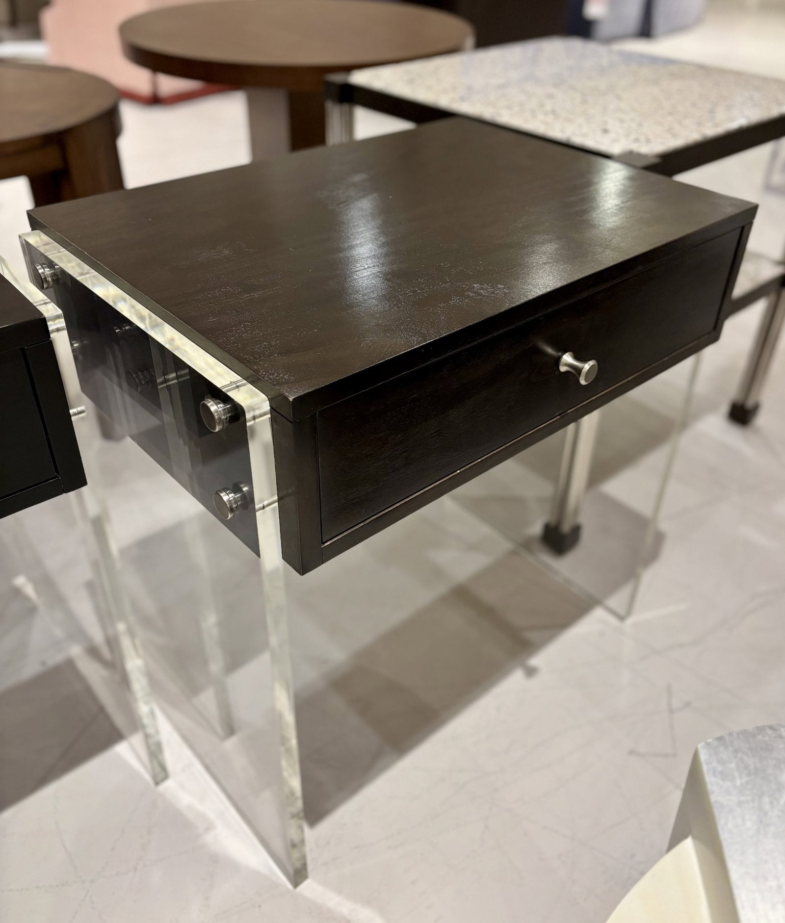 Century CP9-7004-2/150 Midtown End Table