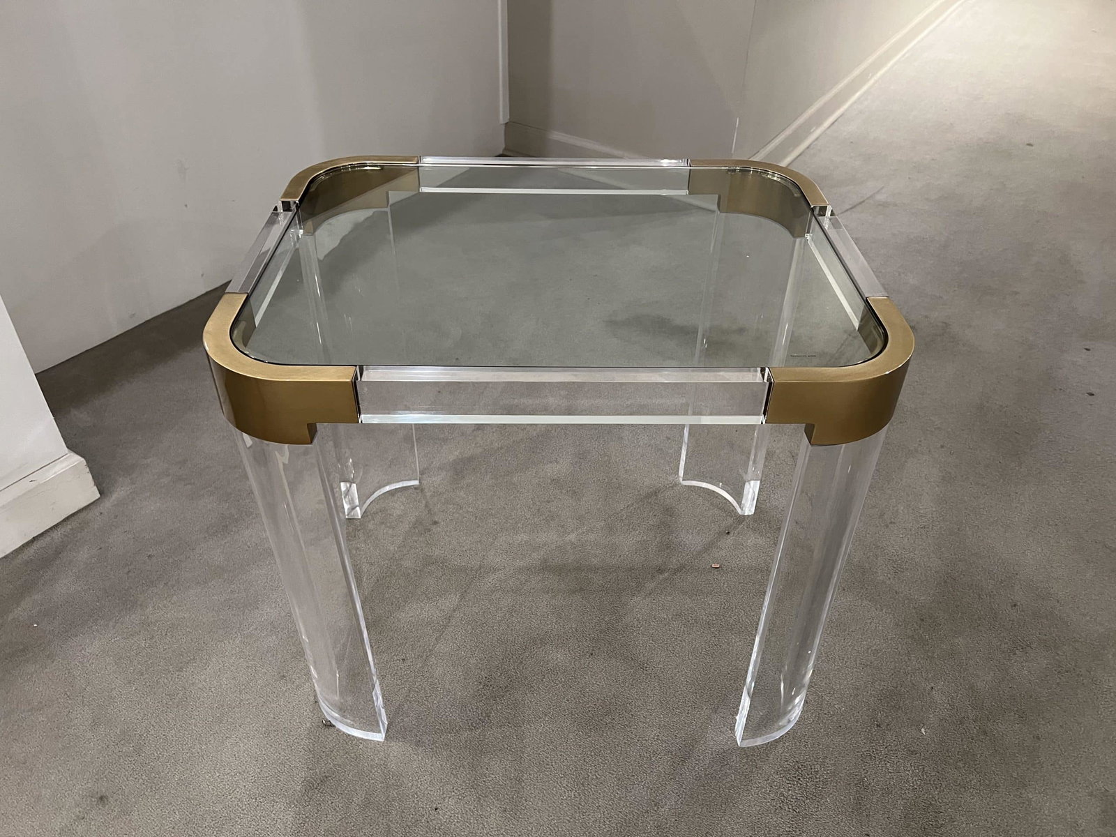 Highland House HH19-636E-AS/10 Carlson End Table