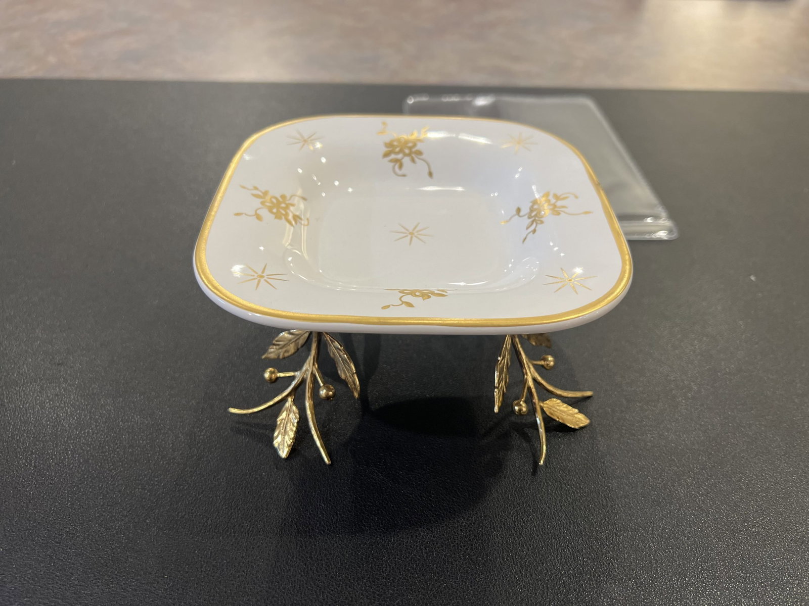 Maitland-Smith 8353-21/70 Porcelain Trinket Tray