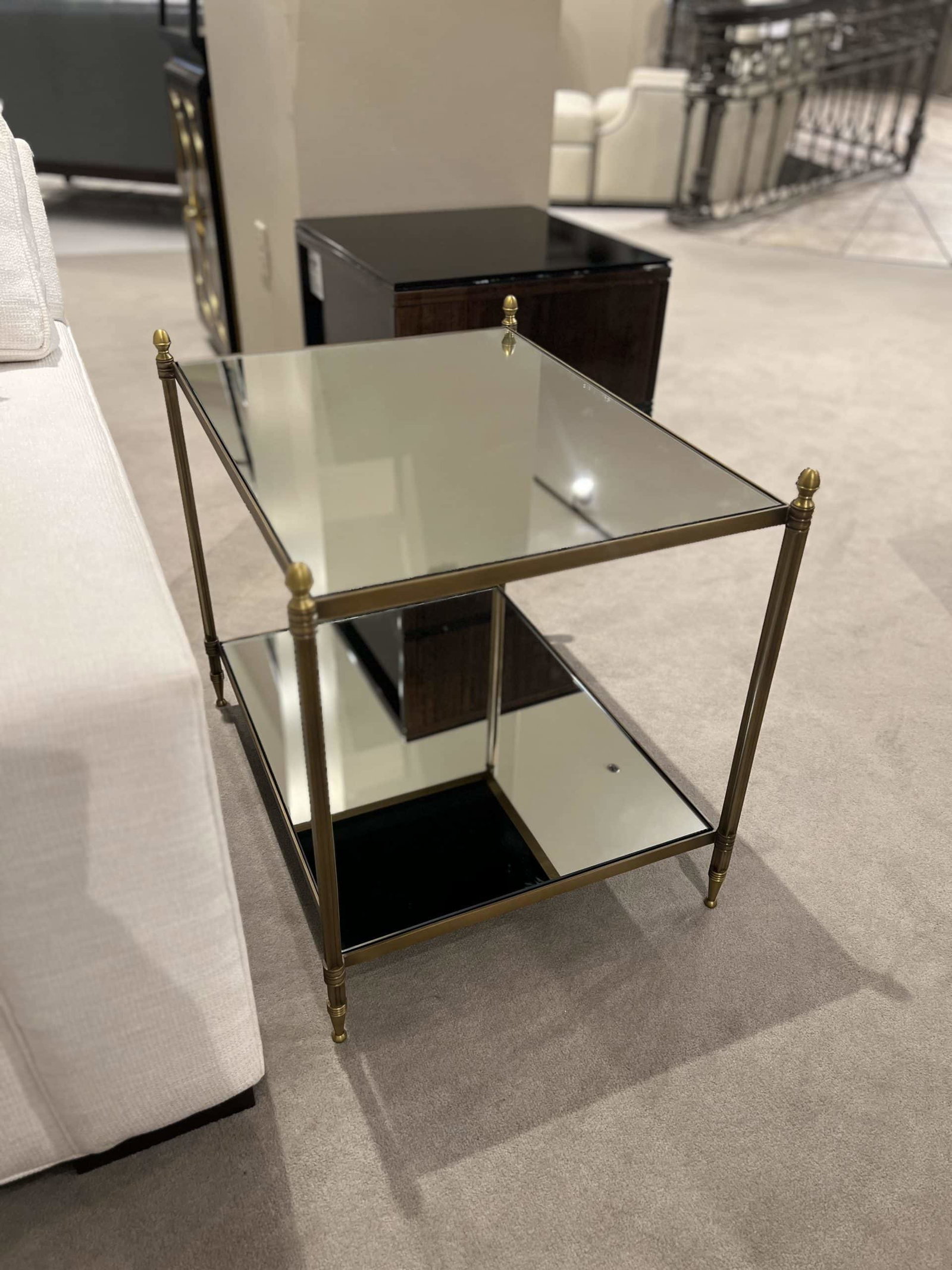 Century SF6007/40 Odesa Chairside Table