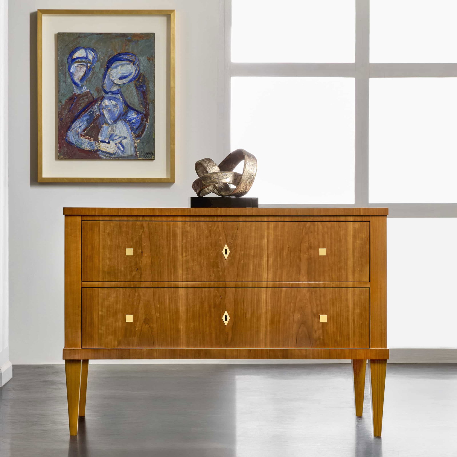 Modern History MH1263F01 Vienna Commode