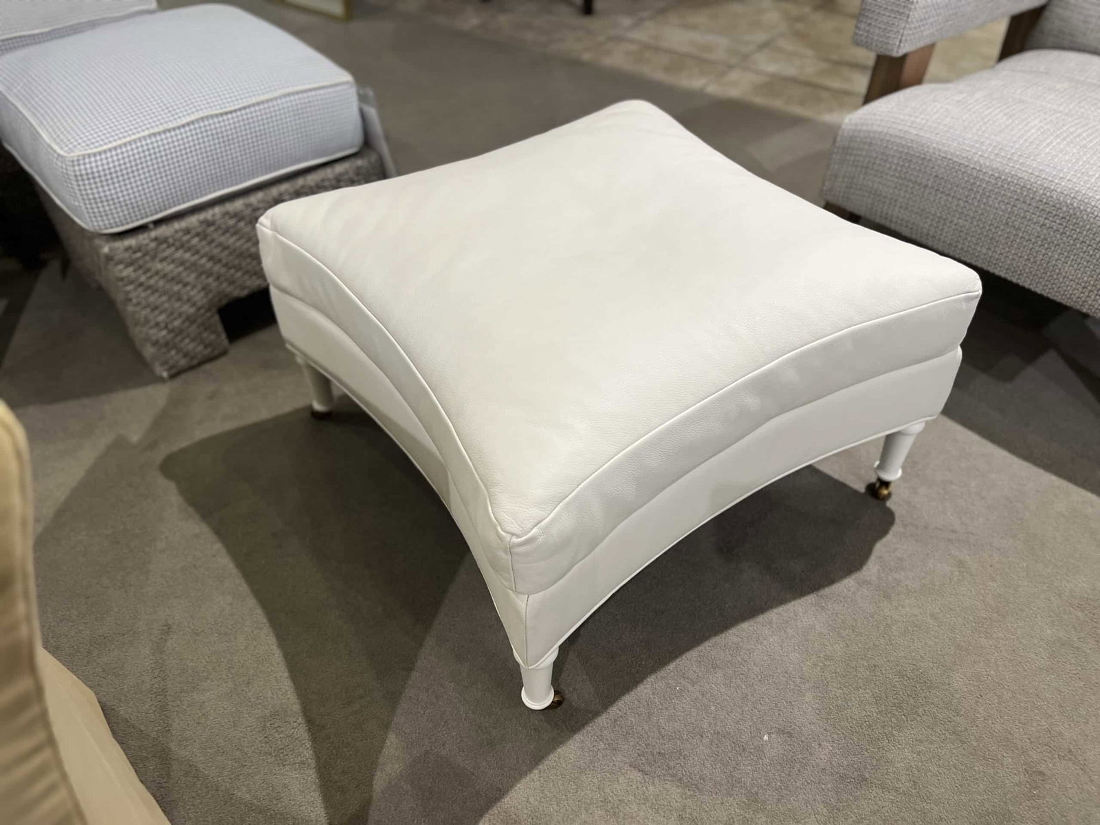 Hickory Chair HC1527-29/40 Virginia Ottoman