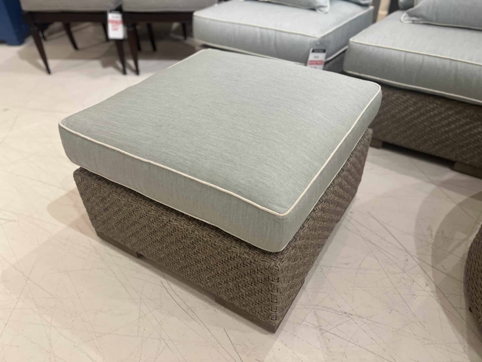 Hickory Chair HCD8700-29/310 Yara Square Ottoman