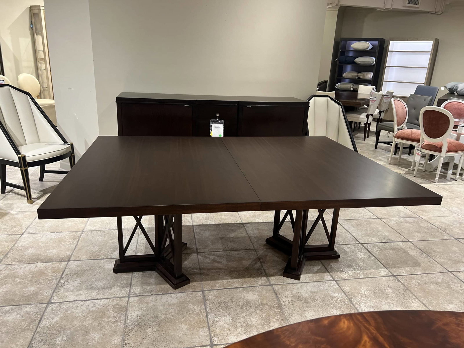 Hickory Chair HC1343,1344-70/20,30 Worth Dining Table