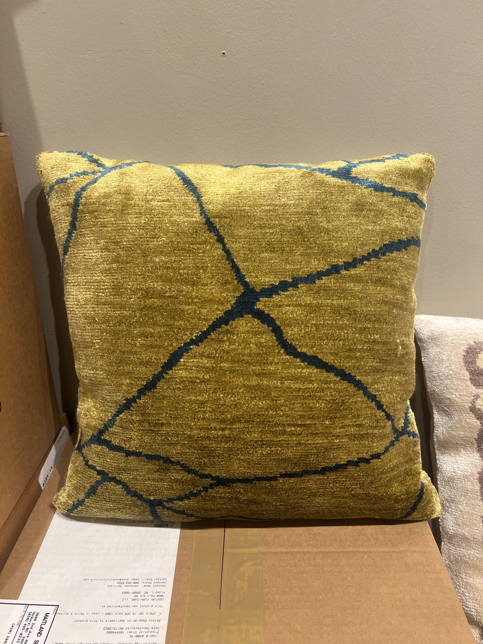 Maitland-Smith 8400-15/150 Kintsugi Gold Pillow