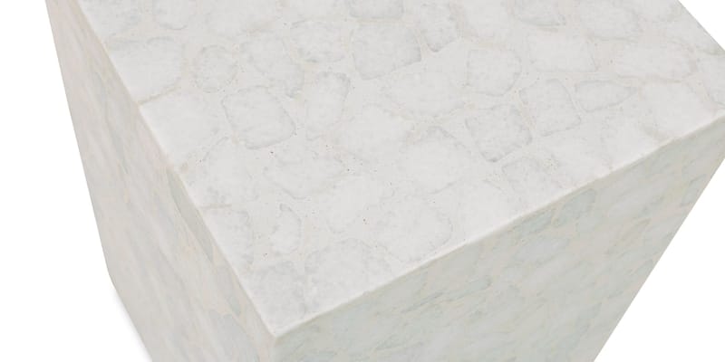 Bassett Furniture 6307-0640 Corsica Indoor and Outdoor Side Table Bassett Furniture 6307-0640 Corsica Indoor and Outdoor Side Table