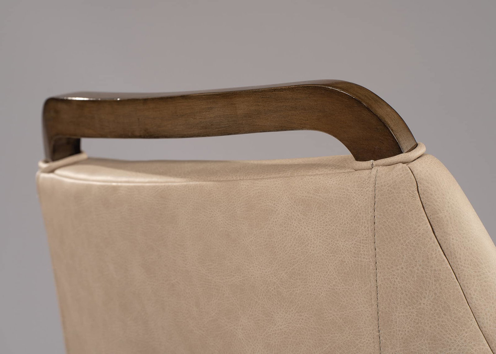 Hancock and Moore 6977-1 BARNSLEY GAME CHAIR Hancock and Moore 6977-1 BARNSLEY GAME CHAIR