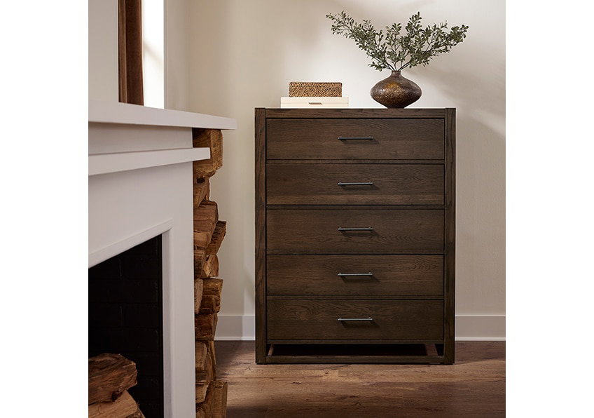 Vaughan Bassett 840-115 5 Drawer Chest In Dark Oak Vaughan Bassett 840-115 5 Drawer Chest In Dark Oak