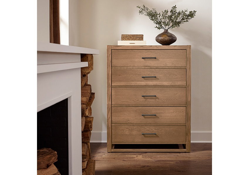 Vaughan Bassett 842-115 5 Drawer Chest In Blond Oak Vaughan Bassett 842-115 5 Drawer Chest In Blond Oak