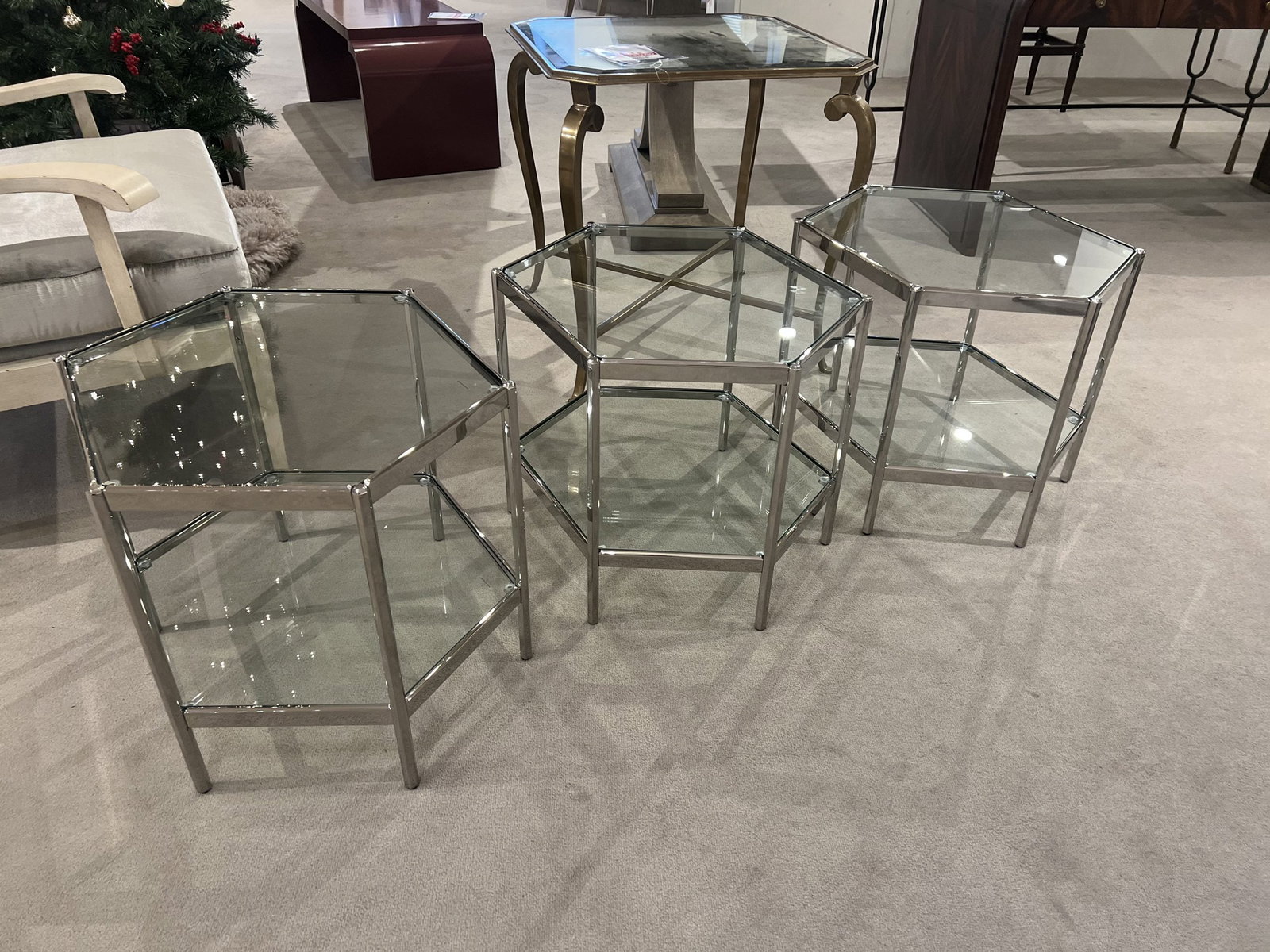 Century AEA-646-1/30 Dax Side Table w/Glass Top