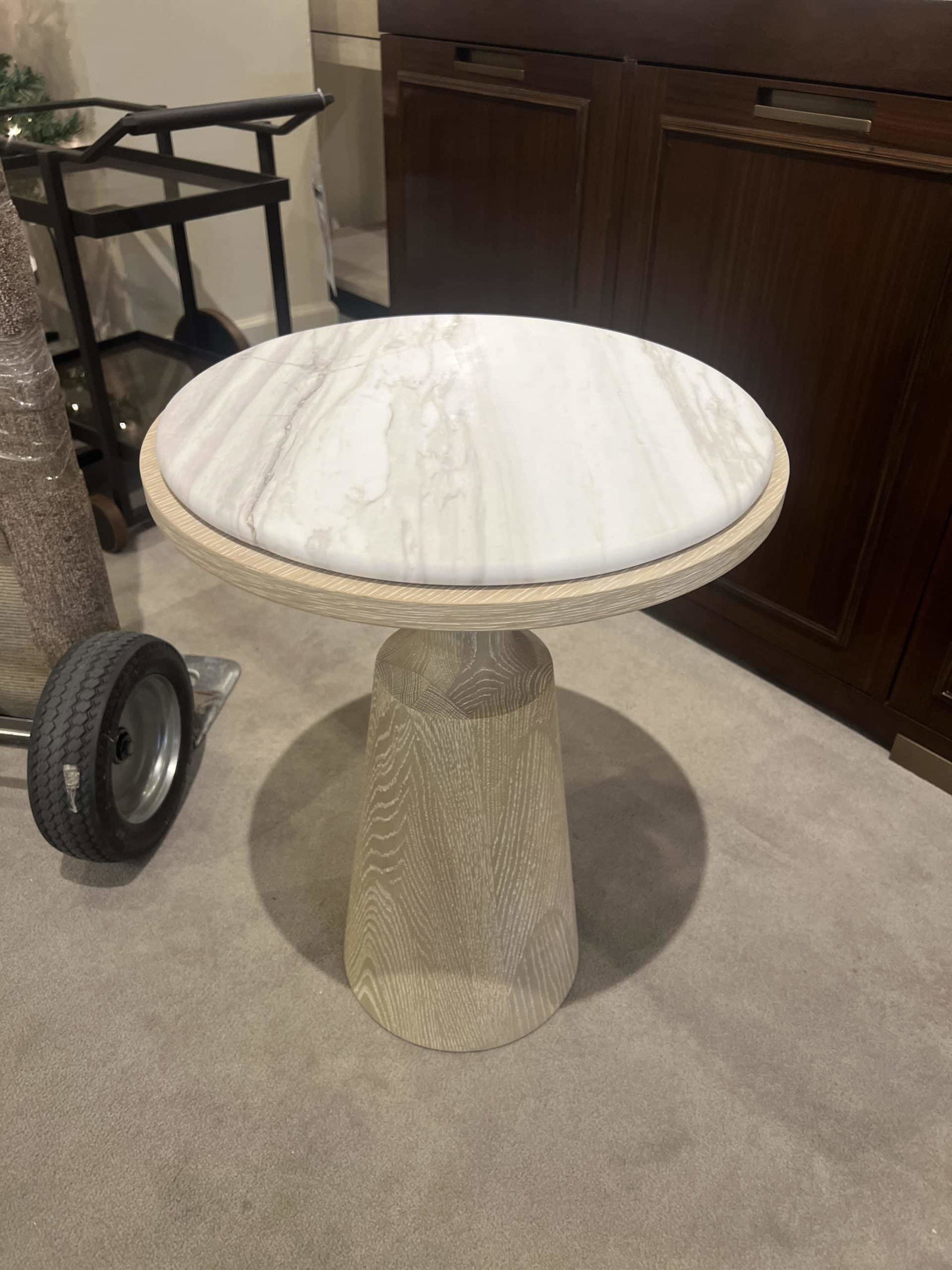 Century B32-625/50 Carino Side Table