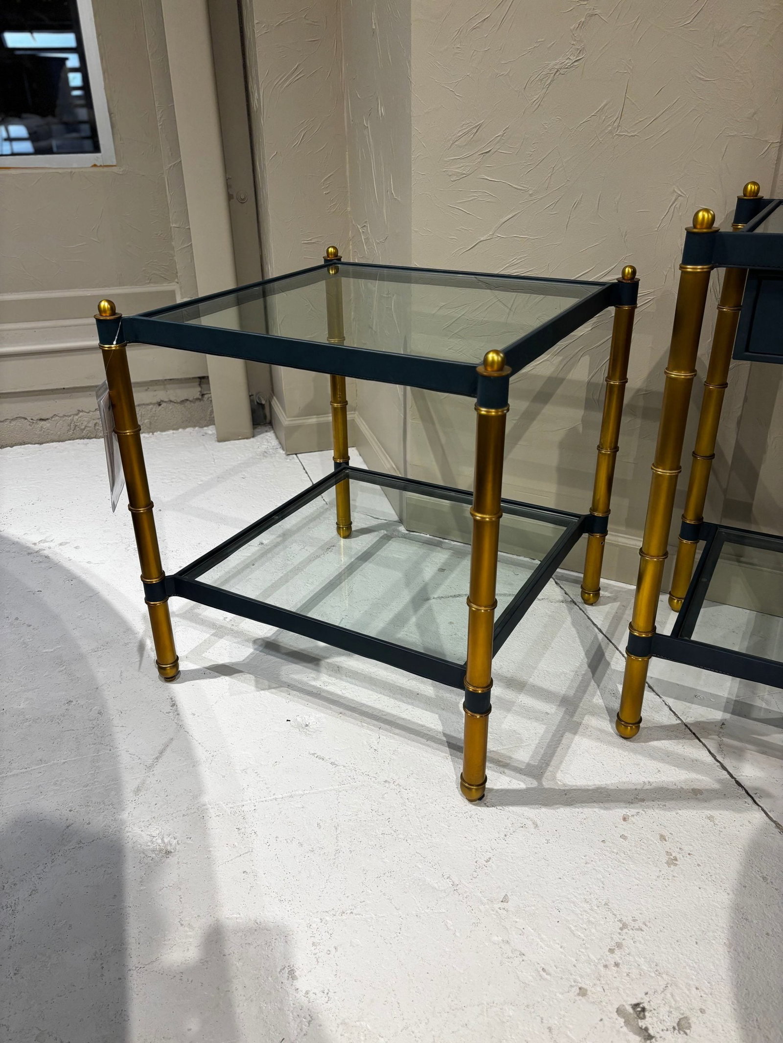 Highland House HH26-214E-AS/70 Laurent Side Table Highland House HH26-214E-AS/70 Laurent Side Table