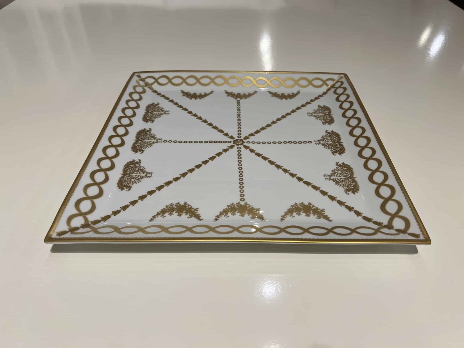 Maitland-Smith 8374-25/40 Gold and White Square Tray