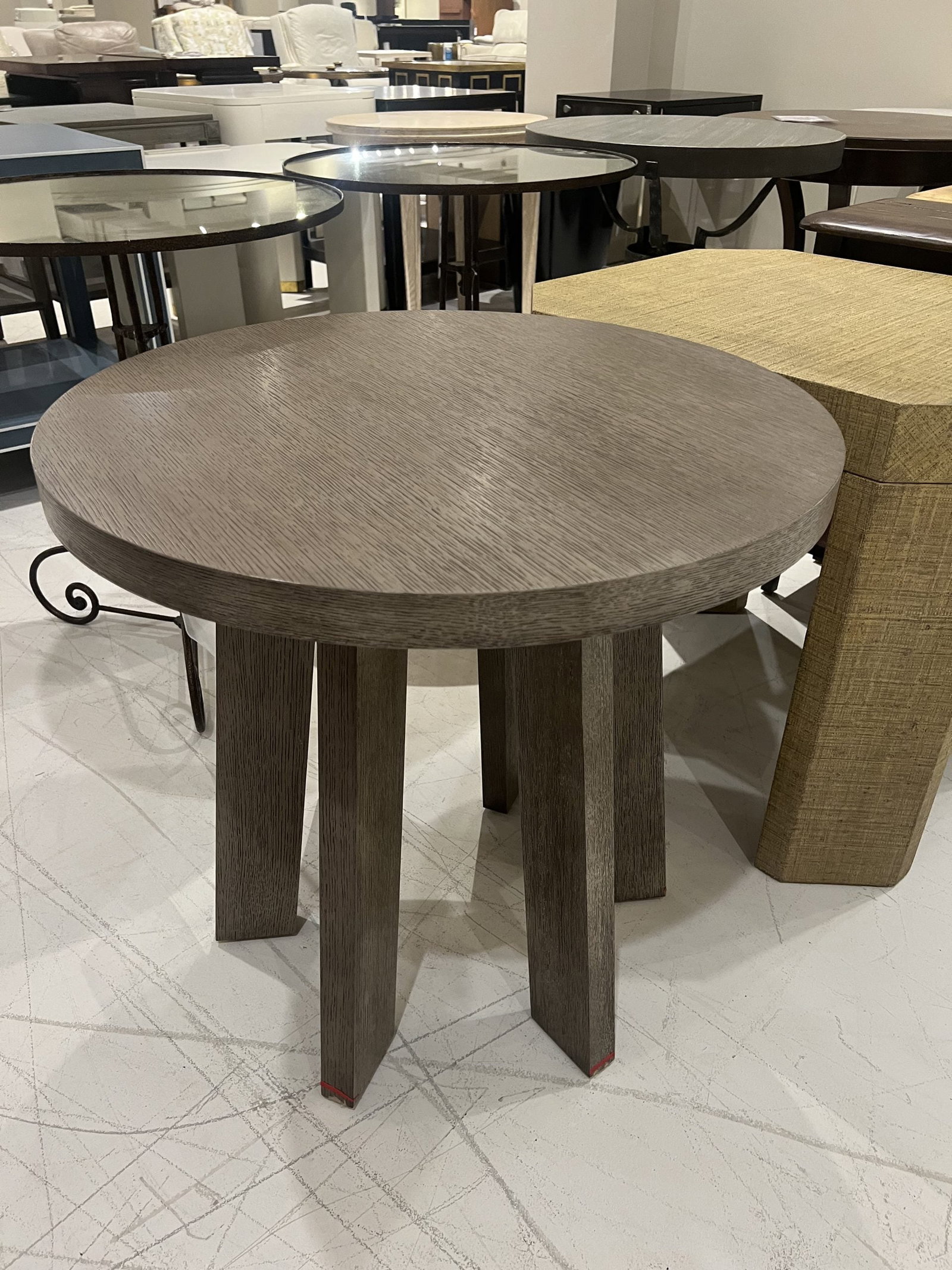 Century 709-623/50 Baymont Chairside Table Century 709-623/50 Baymont Chairside Table