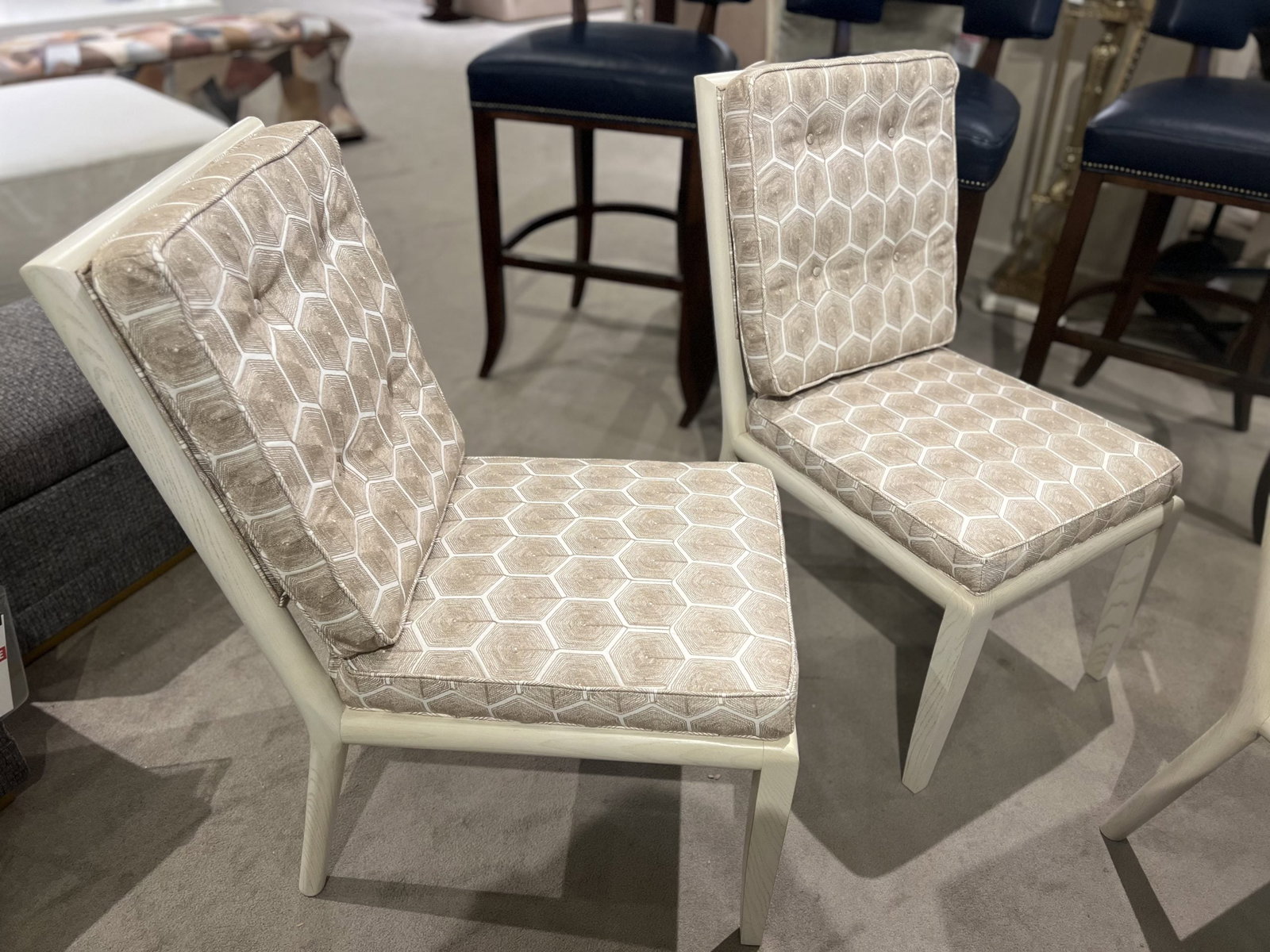 Hickory Chair HC3427-02/80 Griswold Side Chair Hickory Chair HC3427-02/80 Griswold Side Chair