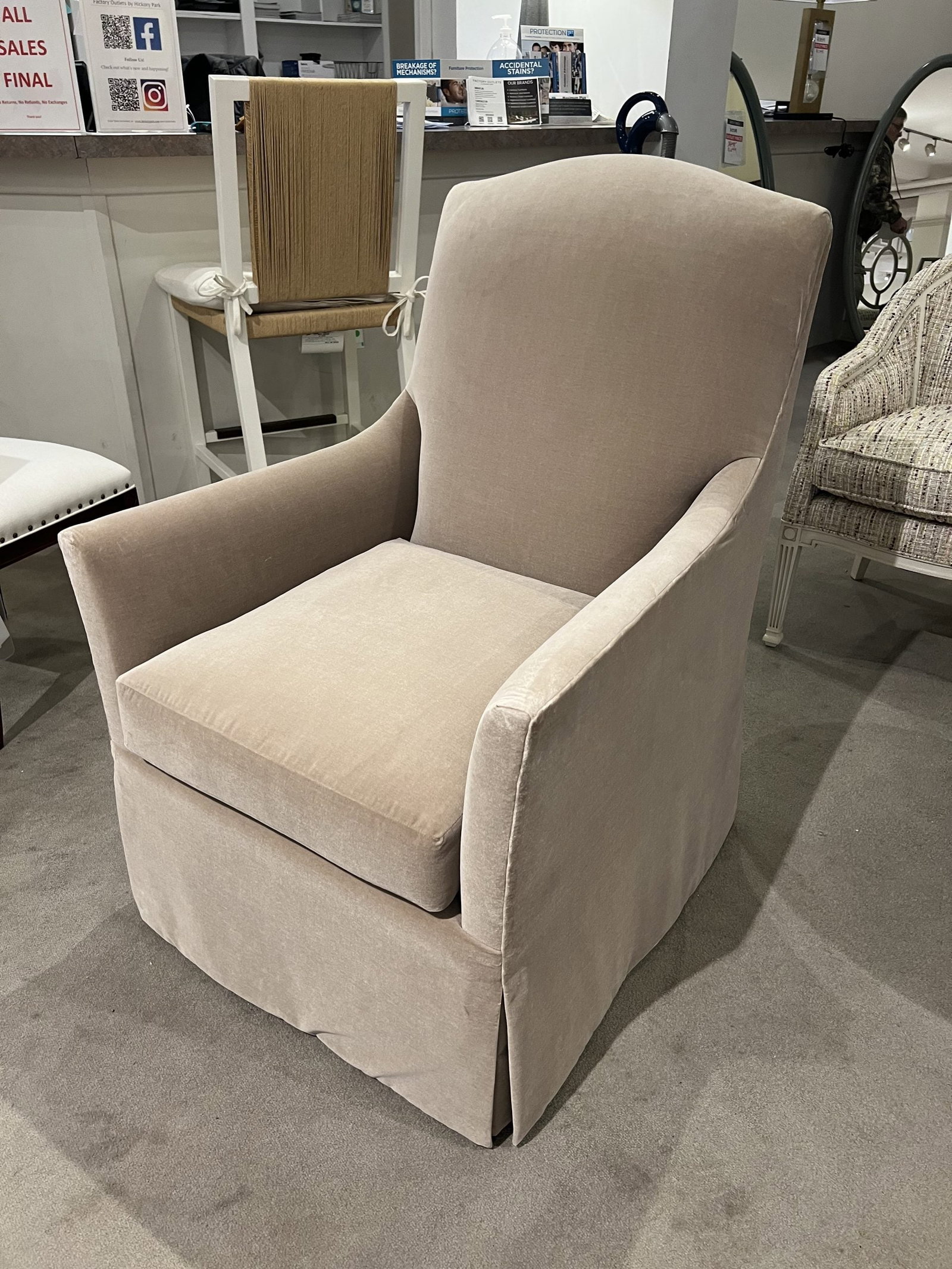 Hickory Chair HC1311-24/310 Willow Chair Hickory Chair HC1311-24/310 Willow Chair