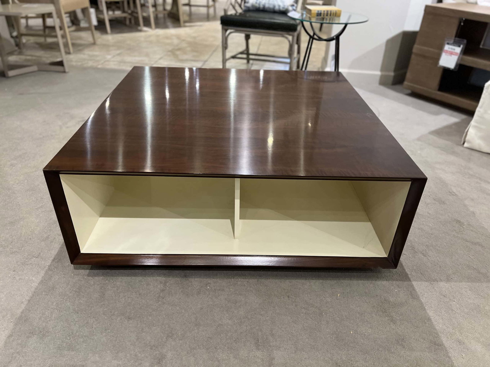 Hickory Chair HC7880-40/100 Hadley Square Coffee Table Hickory Chair HC7880-40/100 Hadley Square Coffee Table